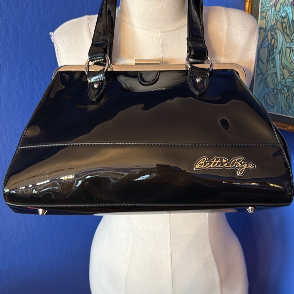 Bettie Page vinyl purse by Sourpuss